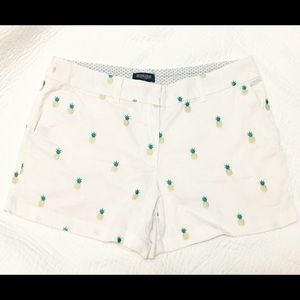 British Khaki White Shorts OBO Pineapple Patter: 6